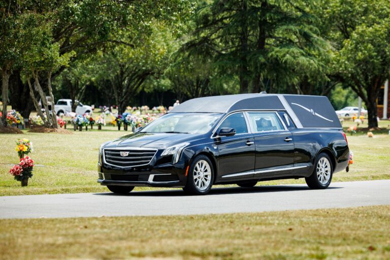 Graveside burial ceremony in Rocky Mount NC arranged by Wheeler and Woodlief
