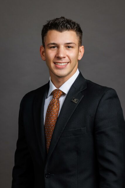 Peyton David : Funeral Service Attendant