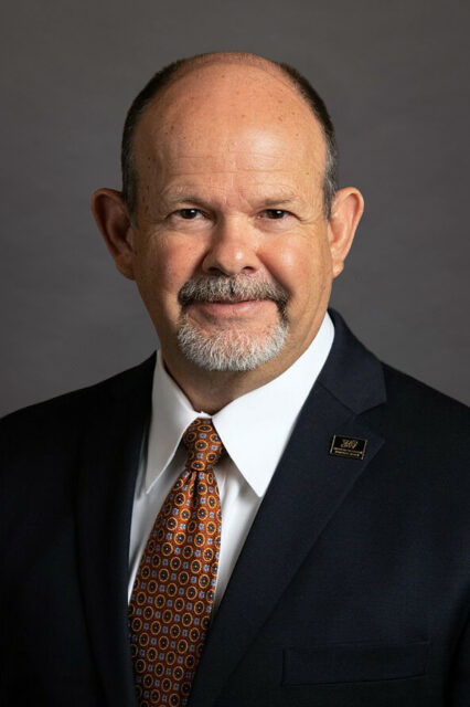 Pastor Tim Sauls : Funeral Service Attendent
